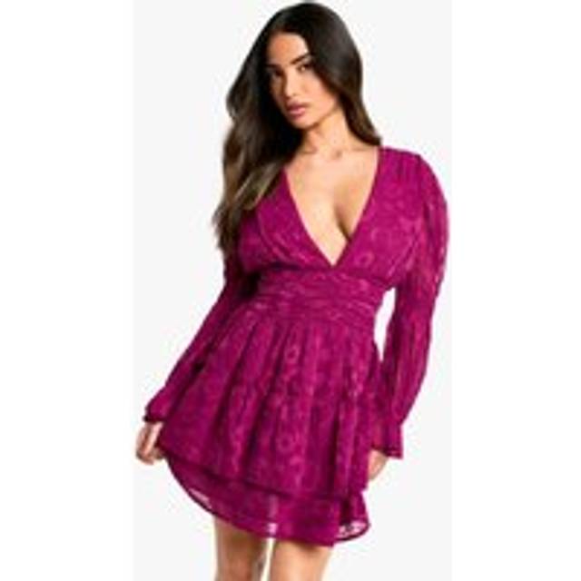 Womens Petite Paisley Burnout Puff Sleeve Ruched Skater Dress - Purple - 4, Purple