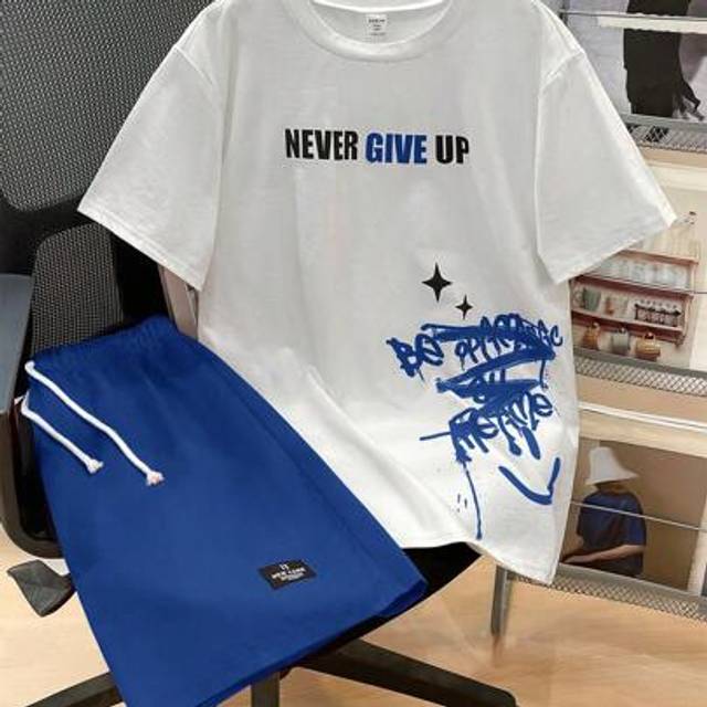SHEIN 2pcs Tween Boys Casual Short Sleeve T-Shirt And Shorts Set, Street Punk Rock Athleisure Daily Outfit, Suitable For Spring Summer Festivals, Graffiti P