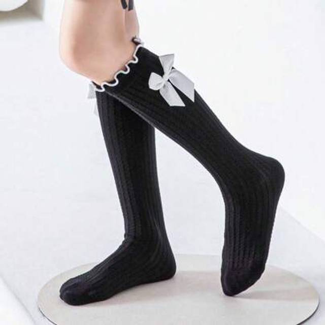SHEIN 1 Pair Children Cable Knit Floral Bow Decor Mid-Calf Straight Tube Socks, All Season