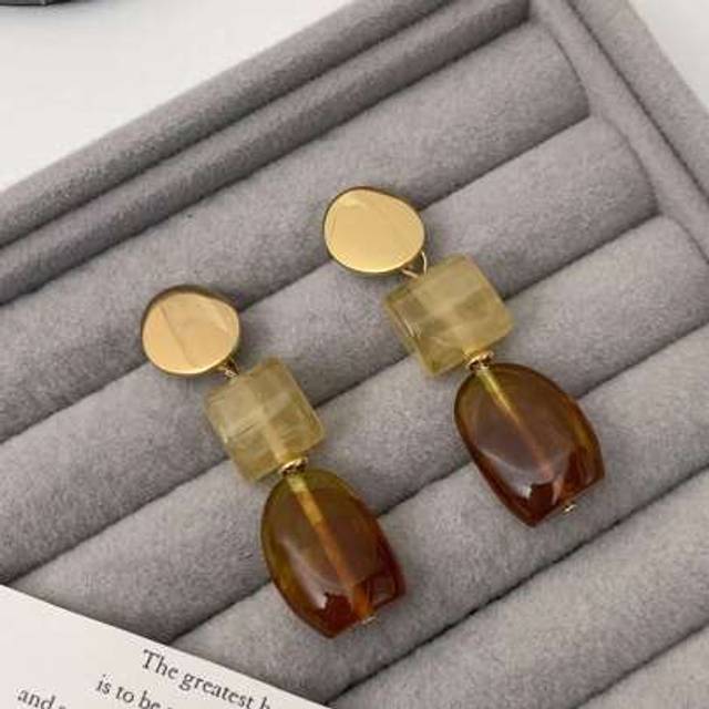 SHEIN Summer Gold Earrings, Vintage Boho Style Asymmetric Wave Artific Jade & Resin Pendants, Suitable For Vacation, Casual And Party Wear. Texture Randomne