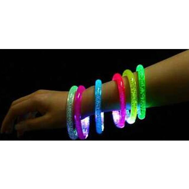 SHEIN 1pc Light-Up Bracelet, Bracelet Can Change To 7 Colors, Party Atmosphere Prop, Glowing Flashing Wristband, Fluorescent 7-Color Luminous Bracelet Power