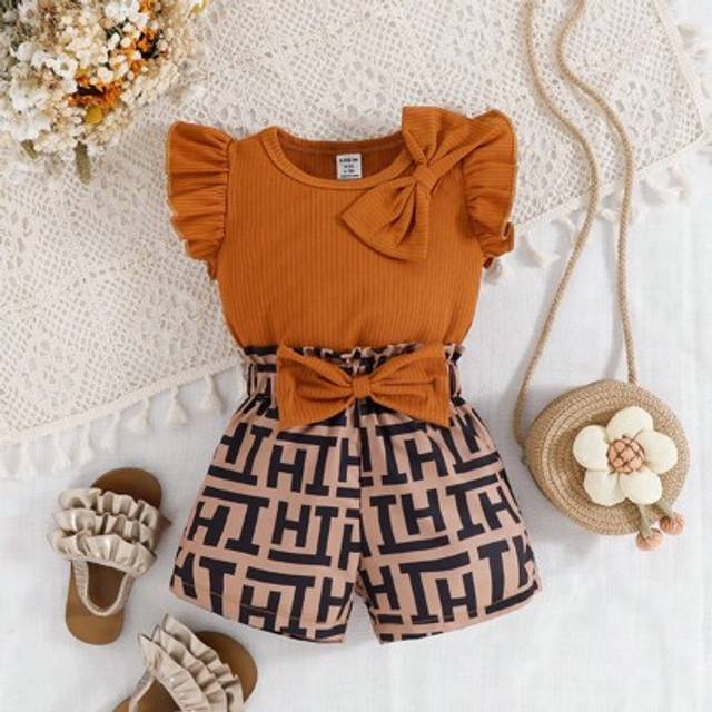 SHEIN Baby Girl Vintage Casual Brown Ribbed Vest Top & Printed Shorts 2 Pieces Set, Summer