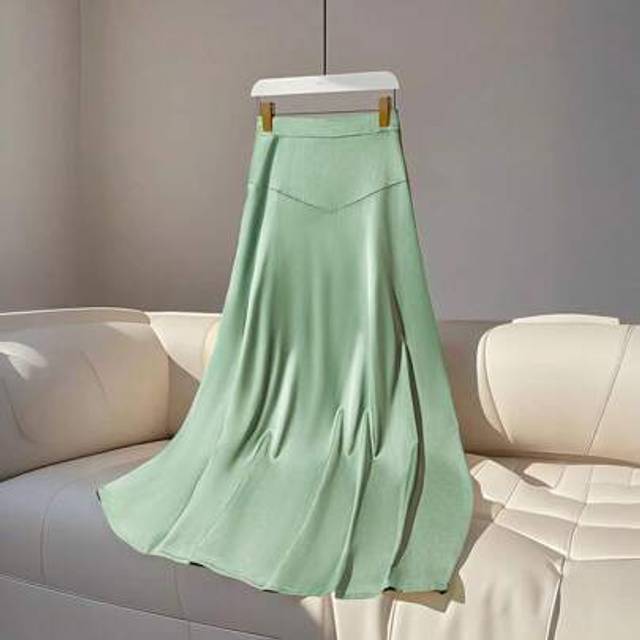 SHEIN Plus Size Women&#39;s Satin Green Ruched Waist Slimming Elegant A-Line Midi Skirt, Suitable For Spring Break Tea Party, Easter Skirt