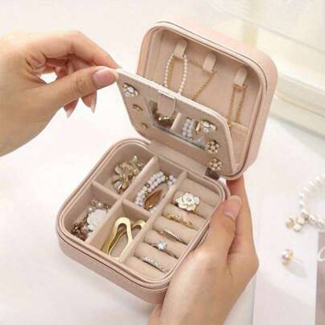 SHEIN 1pc Travel Jewelry Storage Box, Women Gift, Mini Jewelry Organizer, Necklace & Earrings Holder With Mirror, Pink Travel Essential,Women&#39;s Day Gift,For