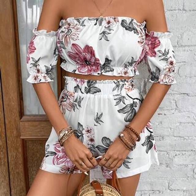 SHEIN Floral Print Off Shoulder Frill Trim Crop Top & Shorts