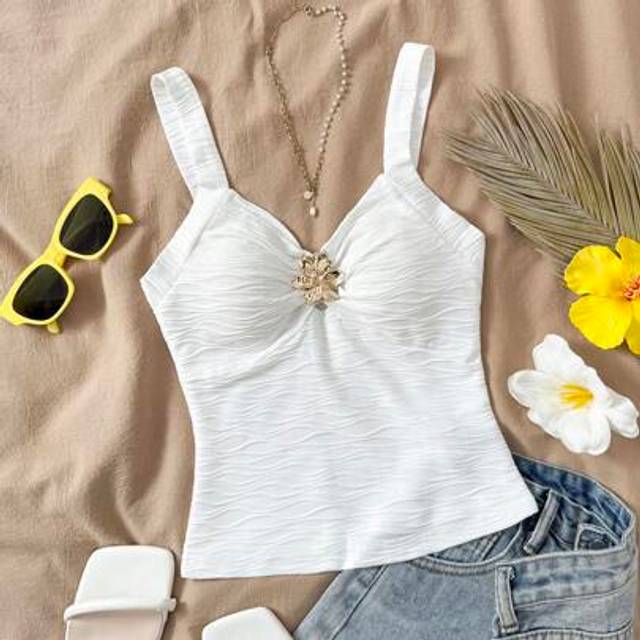 SHEIN Soleia Vacation Halter V-Neck Floral Metal Buckle White Knitted Textural Fitted Tank Top, Suitable For Vacation, Music Festivals, Bohemian Style, Holi