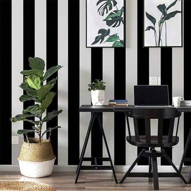 SHEIN 1 Roll Fashionable Black And White Stripe Self-Adhesive Wallpaper, Peel And Stick, Waterproof Removable For Living Room, Bedroom, Dormitory Decoration