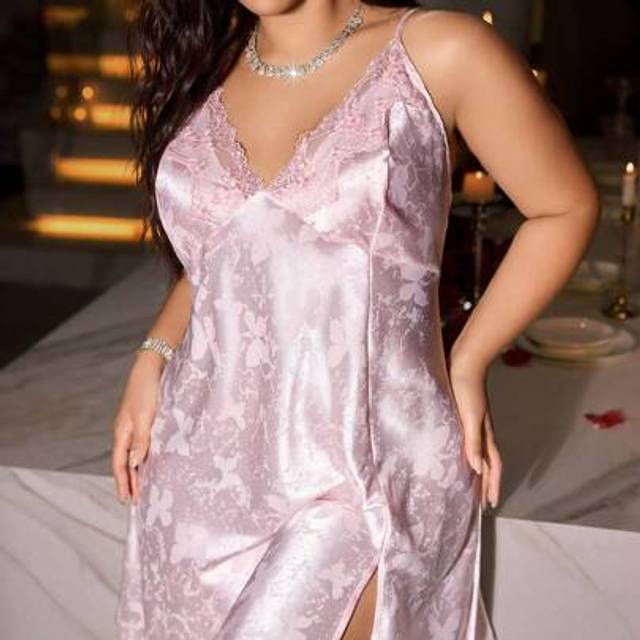 SHEIN 1pc Women&#39;s Sexy Deep V-Neck Lace Nightgown, Jacquard Butterfly Satin Plus Size Sleepwear Suitable For All Seasons