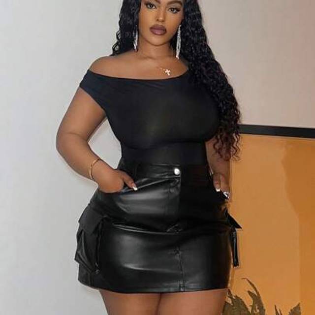 Slaydiva Plus Size Women&#39;s  PU LeatherCargo Mini Skirt