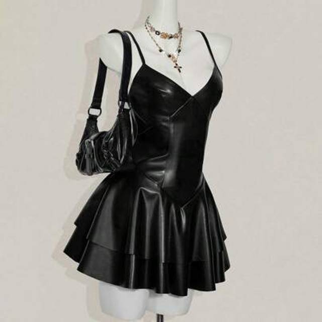 SHEIN Y2K Style Women&#39;s Burgundy PU Leather Cami V-Neck Mini Dress,Club Outfits Women Sexy
