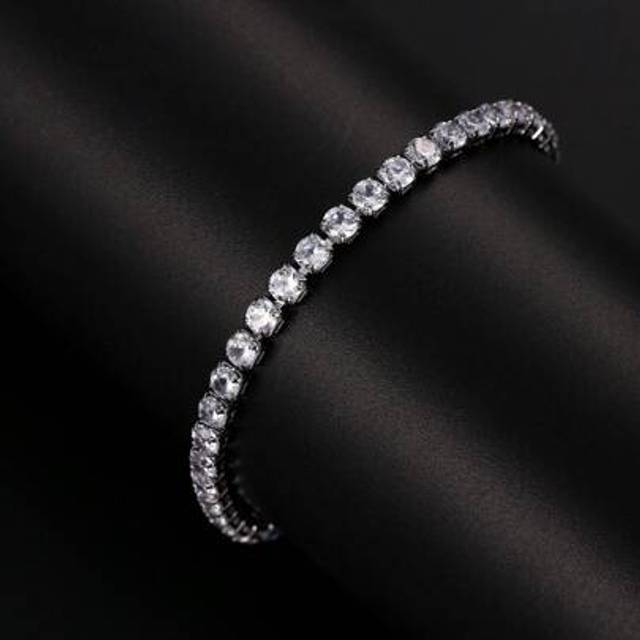 SHEIN 1PC Men&#39;s Hip Hop Diamond Bracelet Sparkling Unisex Micropaved Zirconia Bracelet