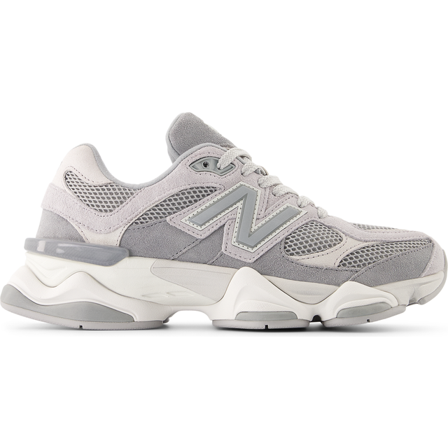 New Balance 9060 Trainers in Grey