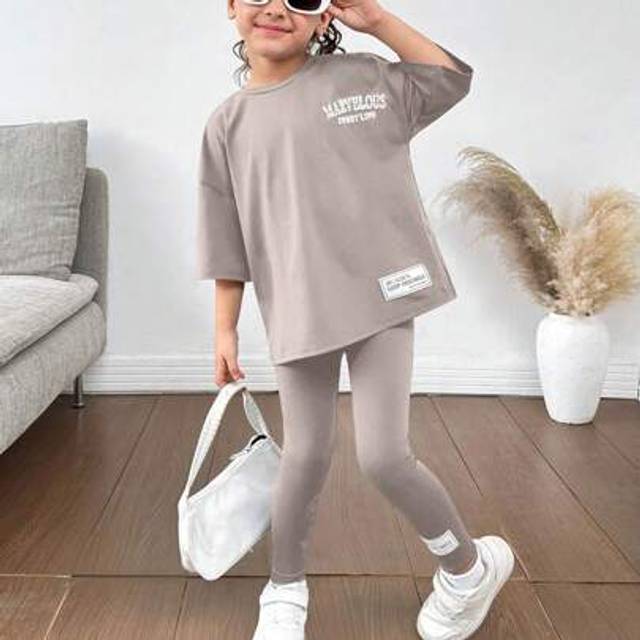SHEIN Young Girls & Young Girl Casual Matching Mother-Daughterl 2pcs/Set Letter Print Dropped Shoulder Round Neck T-Shirt And Pants, Casual Outfit, Great Fo