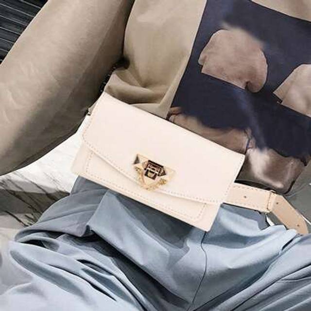SHEIN 1pc Retro Fashion Chain Buckle Design Women Waist Bag/Fanny Pack, Daily Use Wallet, Phone Holder, Commuting Outfit, Unique Design
