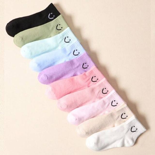 SHEIN 10 Pairs Girls&#39; Solid Color Smiling Face Daily Casual Short Elastic Mid-Calf Socks
