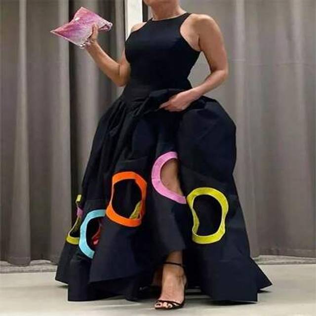 SHEIN Women Circle Hollow Out Pleated A-Line Tank Dress Summer Casual High Street Elegant Fashion Round Neck Sleeveless Summer Dress