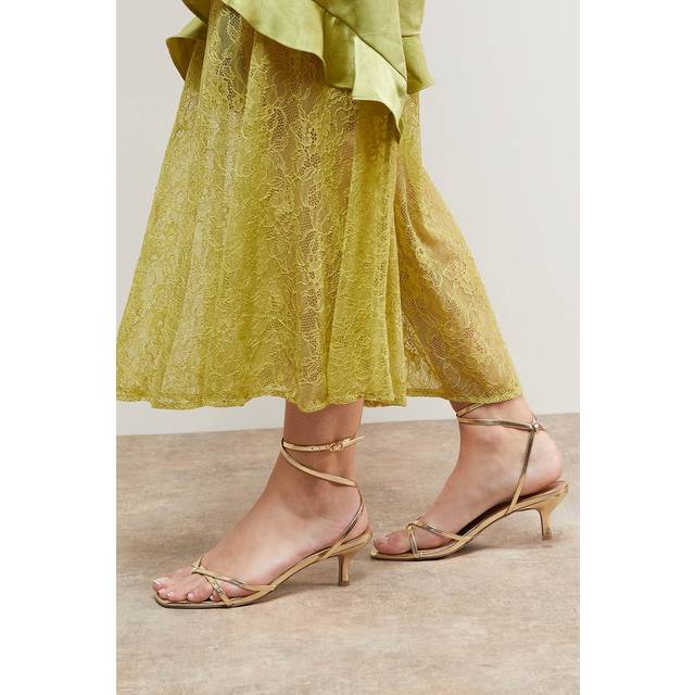 Desirae Faux Leather Toe Post Kitten Heel Sandals - Gold - 6
