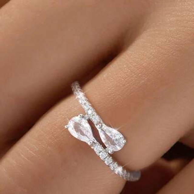 SHEIN 1PC S925 Sterling Silver Water Droplet Zirconia Ring With Diamonds With Diamonds Wedding Band For Women Girls Promise Ring Eternity Ring Fine Ladies J