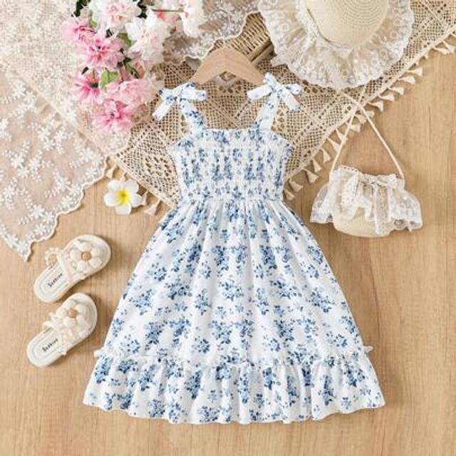 SHEIN Flower Print Suspender Butterfly Ruffle Trim Young Girl&#39;s Dress