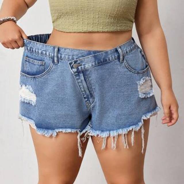 SHEIN Plus Size Summer Casual Washed Distressed Frayed Denim Shorts