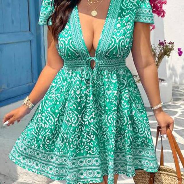 SHEIN Plus Size Women Blue Floral Print Short Dress, V-Neck Short Sleeve Waist Tie Bow A-Line Dress, Boho Casual Western Music Festival Beach Sundress,Summe