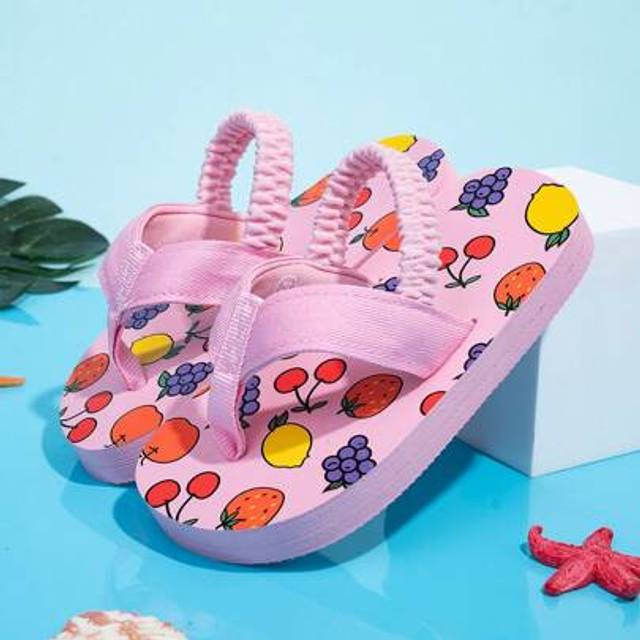 SHEIN Toddler Girls&#39; Flip Flops With Cartoon Print, Elastic Strap, Comfortable & Non-Slip, Suitable For Daily Wear, Fruit Pattern Thick & Soft, Indoor/Outdo
