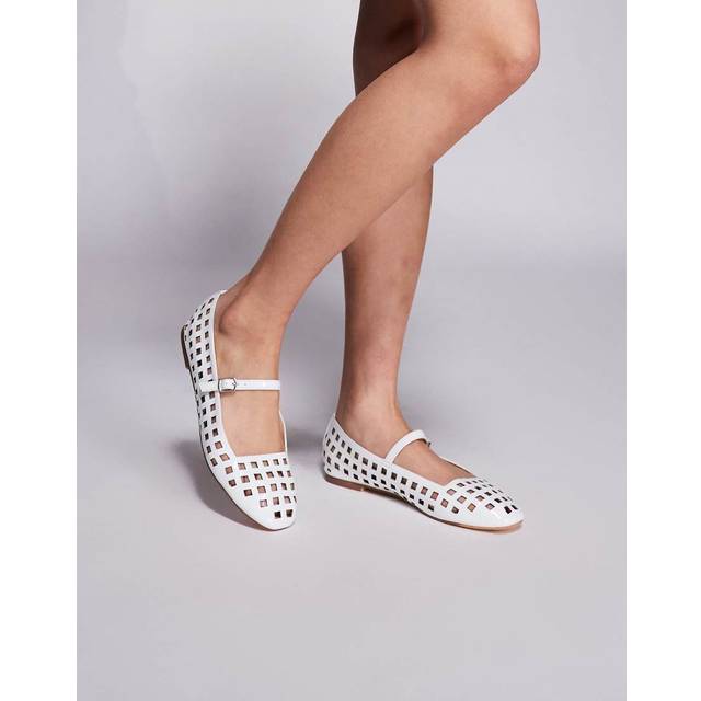 Public Desire – Carrie – Vita ballerinaskor med utskurna detaljer-Vit/a