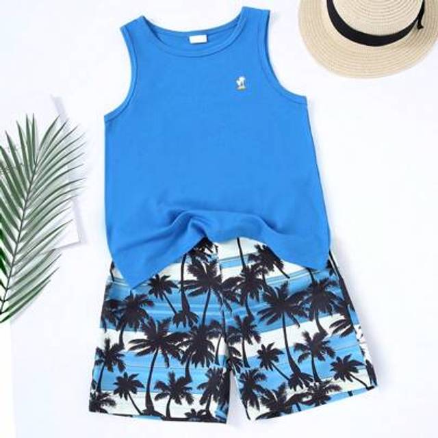 SHEIN 2pcs/Set Teen Boy Casual Outfit: Sleeveless Tree Print T-Shirt And Elastic Waist Hawaiian Shorts