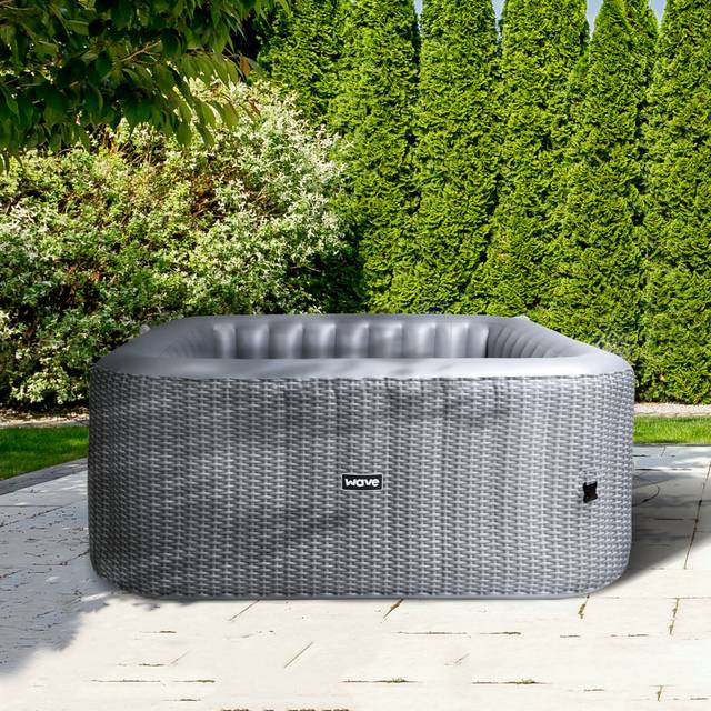 Ericka 4-Person 95-Jet Inflatable Plug and Play Spa (65cm H X 145cm W X 145cm D)