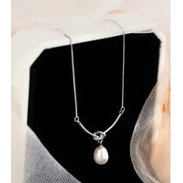 Svnx Baroque Oval Pearl Necklace In Silver - One Size
