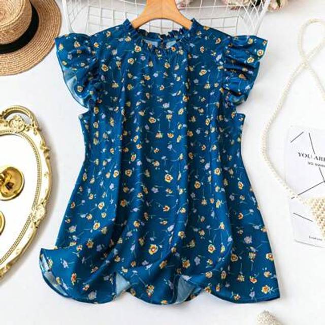 Chiquease Women&#39;s Sweet Elegant Ruffle Collar Cap Sleeve Ditsy Floral Loose Blouse, Suitable For Vacation And Daily Matching