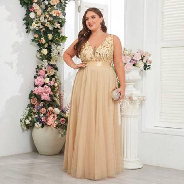 SHEIN Plus Size Contrast Sequin Embroidered Mesh Women&#39;s Bridesmaid Dress,Elegant Prom Evening Gown, For Wedding Guest, Graduation, Dinner
