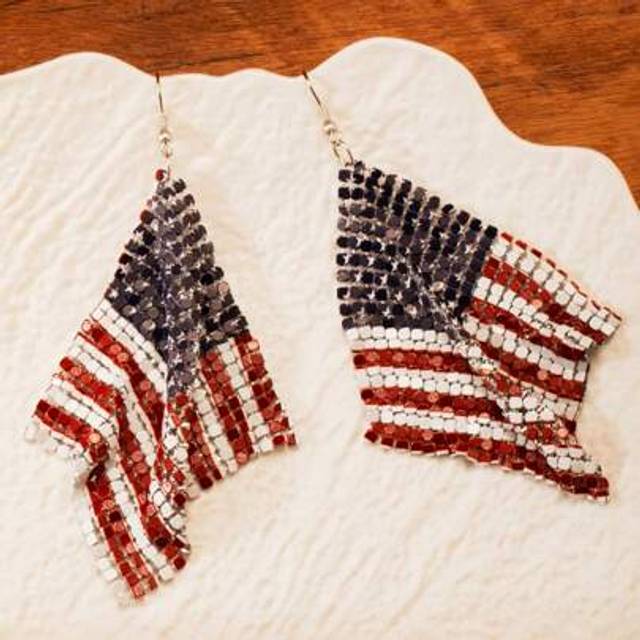 SHEIN 1 Pair American Independence Day Star And Sequin USA Flag Dangle Earrings For Girl