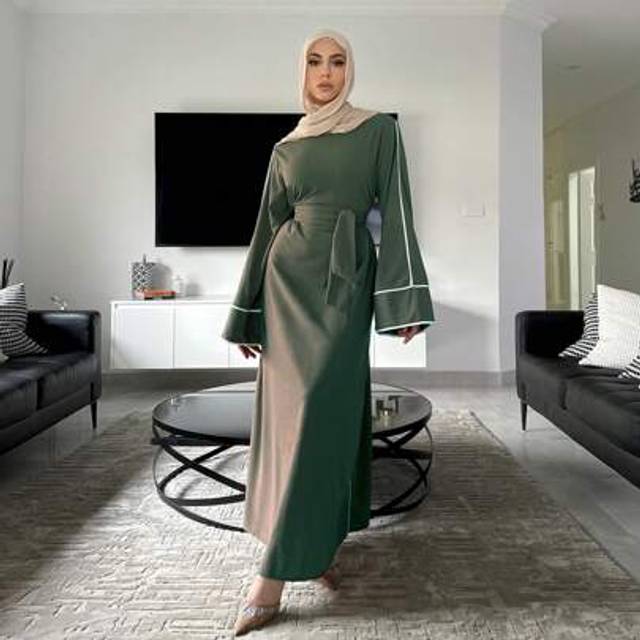 SHEIN 2025 Spring Fashion Solid Color Plain Modest Dresses Islamic Clothing Flared Sleeves Crepe Abaya Women Dress Closed Abaya Robes
