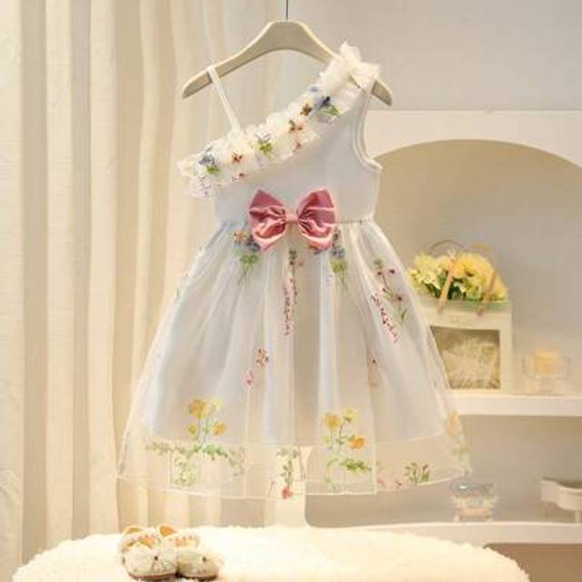 SHEIN Girls&#39; Elegant Asymmetrical Slip Dress With Ruffled Trim, Butterfly Embroidery And Waist Bow Details, A-Line Silhouette, Lined, Suitable For Party, Ho