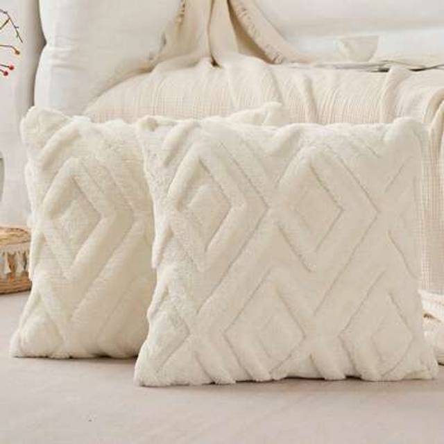 SHEIN Set Of 2 Faux Fur Cream White Throw Pillow Covers 18x18,Soft Checkborad Pattern Decorative Boho Pillow Cover Case Cushion Cover For Sofa Couch Bed Liv