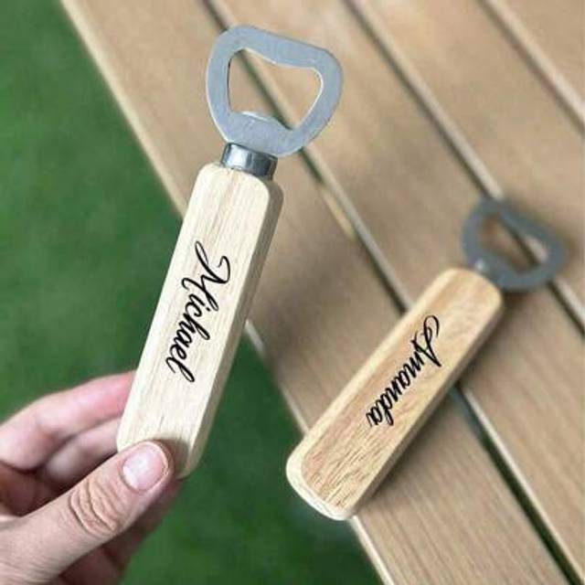 SHEIN Customized Artistic Name Beer Bottle Opener With Wooden Handle - Stainless Steel, Multi-Function Keychain Design For Business Gifts & Personalized Eve