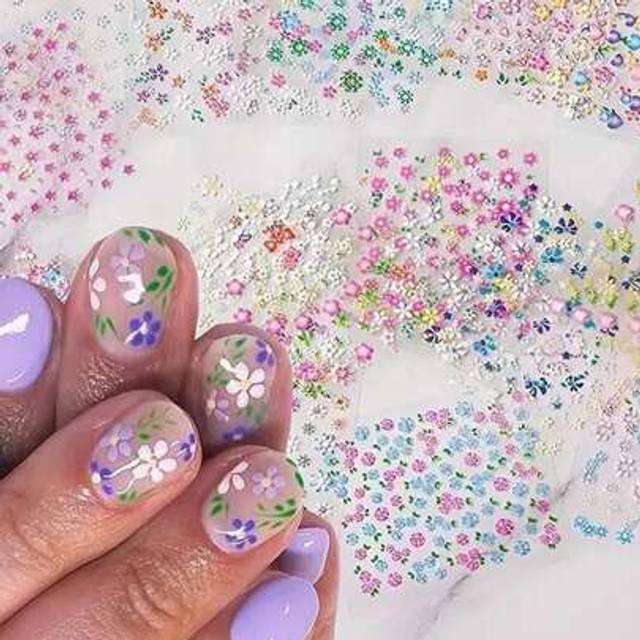 SHEIN 10/30 Sheets/Set Shimmering Daisy Floral Nail Art Sticker Set - Self-Adhesive, Reusable, Glittery, Asymmetrical-Shaped Decals With Fantasy Design - Un