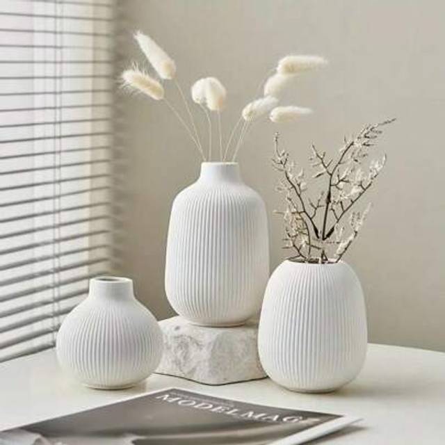 SHEIN 1 Piece White Striped Resin Vase Set - Bohemian Style, Modern Minimalist Decoration, Suitable For Living Room, Entryway, Coffee Table, Geometric Ribbe