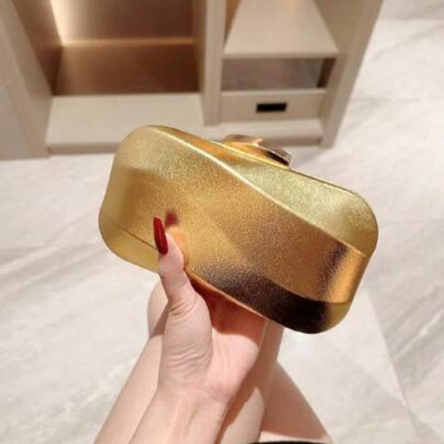 SHEIN 1pc Minimalist Asymmetrical Shape Box Design Clutch Bag, Suitable For Wedding, Formal Party, Prom, Evening Dress Event, Elegant, Perfect For Party Wed