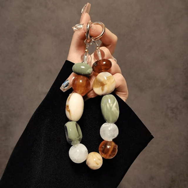 SHEIN Handmade Beaded Keychain, Personalized Creative Women Handbag Pendant Wristlet Short Hanging Cord Car Key Chain Accessory Gifts For Mother, Family, Fr