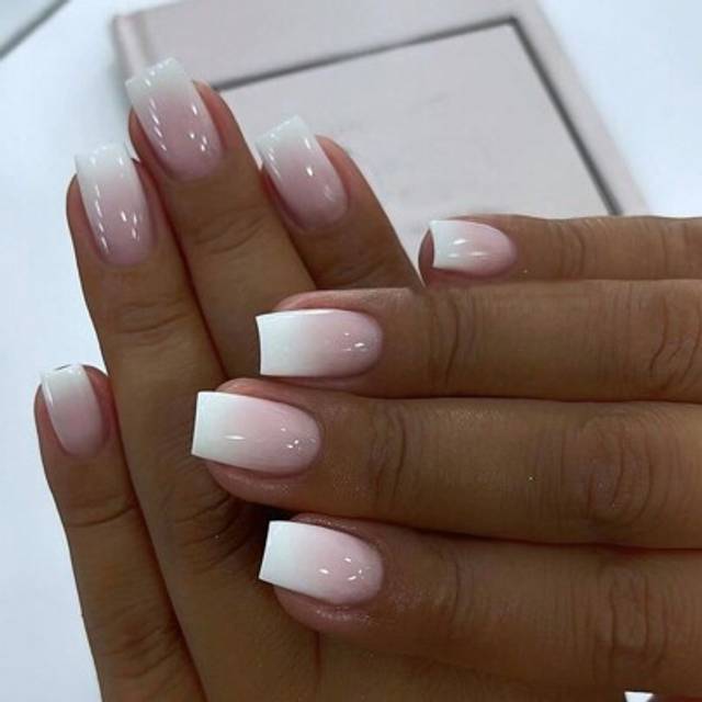 SHEIN 24pcs Short Square Minimalism Gradient Pink & White Wearable Fake Nail Patch Sticker Set For Daily, Casual, Afternoon Tea & Outdoor Wear Press On Nail