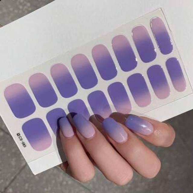 SHEIN 1pc Ombre Color Nail Sticker Full Cover Nail Decal, Waterproof Removable Nail Art Sticker For Women, Convenient For Holiday, Party And Birthday Gift