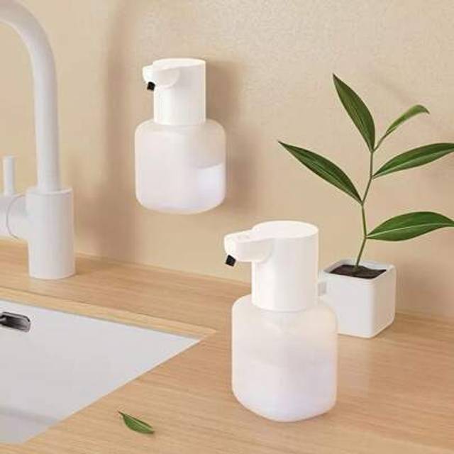 SHEIN 1pc Automatic Soap Dispenser, Foaming Hand Wash, Electric Touchless Liquid Soap Dispenser With Motion Sensor, Rechargeable For Kitchen, Bathroom, Hote