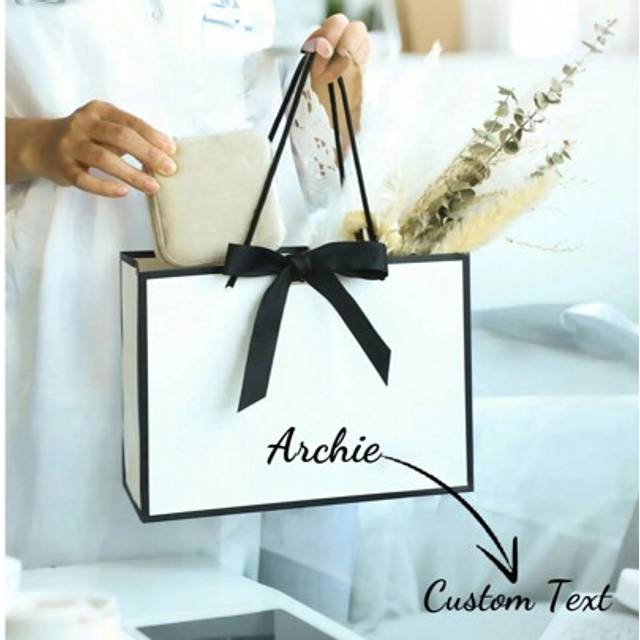 SHEIN 1pc Custom Wedding Gift Bag, Custom Name Bridesmaid Gift Box, Bridal Party, Custom Birthday Gift Bag, Wedding Gift Bag, Bridesmaid Gift Bag, Engagemen