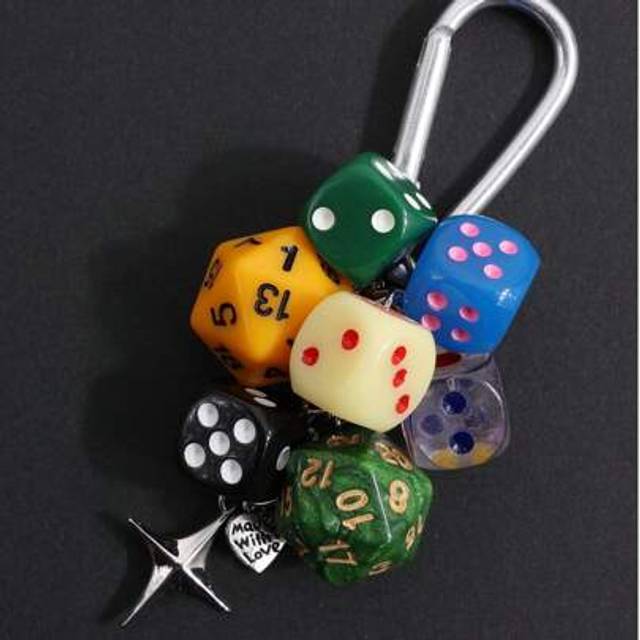 SHEIN 1pc Unisex Handmade Dice Keychain, Unique Subculture Y2K Accessory, Contrast Color Bag Charm