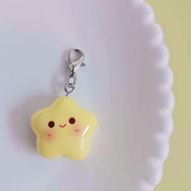 SHEIN 1pc Resin Star Shaped Spring Clasp Zipper Puller Charm Keychain Cute Accessory For Bag Star Charm Small Gifts