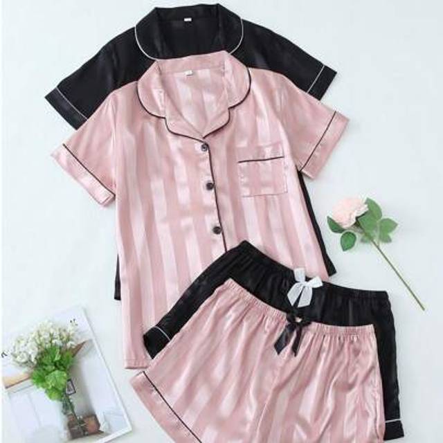 SHEIN Women&#39;s Striped Jacquard Short Sleeve Shorts Pajama Set