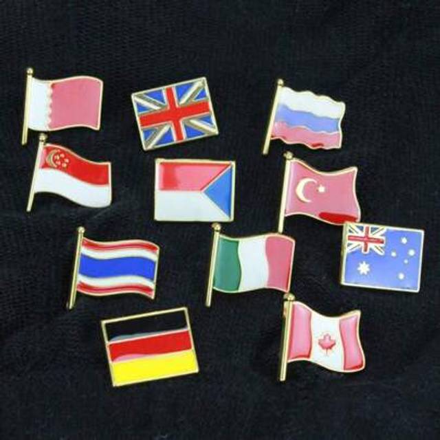 SHEIN 1pc Zinc Alloy Cast Metal Cartoon National Flag Brooch Pins - USA, UK, Australia, Italy, Germany, Turkey, Bahrain, Czech, South Korea, Canada. Oil Dro
