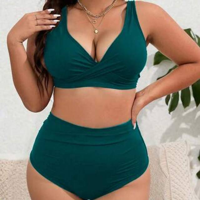 SHEIN Plus Size 2pcs Set Solid V-Neck Top And High Waist Shorts Bikini Set Bikini Set For Women, Summer Resort Wear